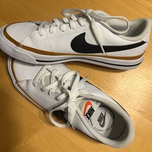 Kids’ Size 4.5 / Women’s 6 - Nike White Sneakers with Black and Gold Details